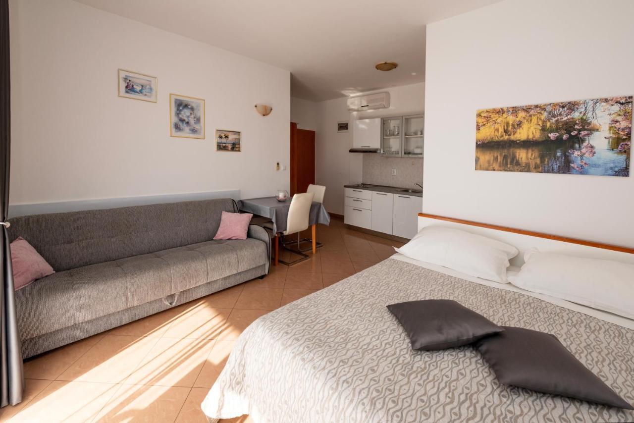 Apartmani Trogir * Trogir